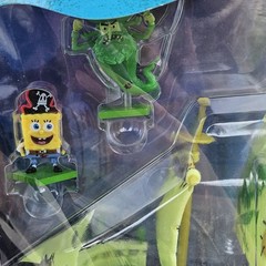 CultureFly Spongebob Squarepants Flying Dutchman’s Ship Deluxe Vinyl Figure
