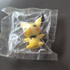 Pokémon Pichu Figurine Yellow Black Pencil Topper Collectible Toy