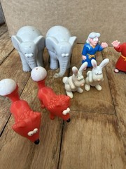Vintage Beginners Bible Noahs Ark PVC Toy Figures Lot 16 Piece Matching Animal