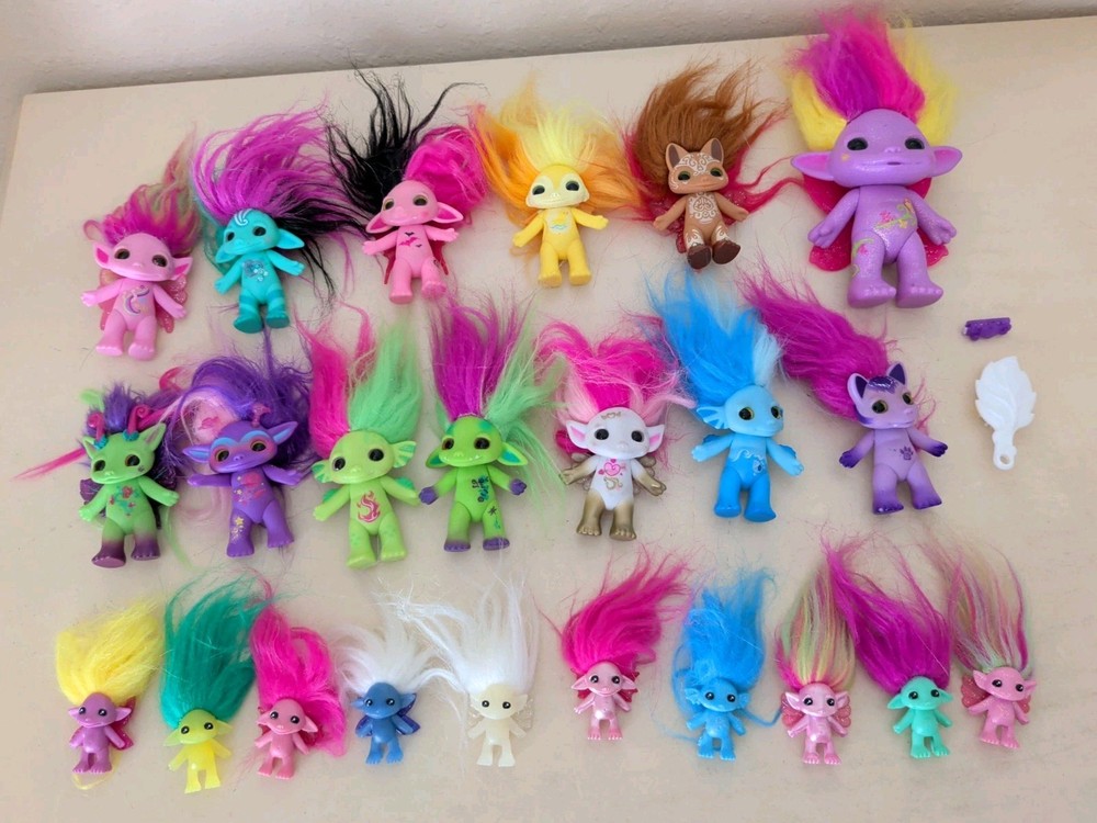 The Zelfs Trolls Figures Huge Lot – 10 Minis, 12 Small, & 1 Medium = 23 Total