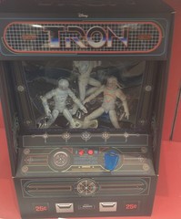 Disney Parks Diamond Select Tron Deluxe Action Figure New