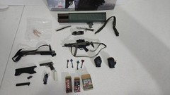 Resident Evil 2 Leon S Kennedy Figure With Weapons DAMTOYS DMS030