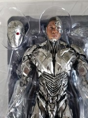 Hot Toys Justice League Sideshow Exclusive DC Cyborg 1/6 Scale