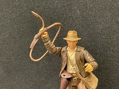 Hasbro Indiana Jones Action Figure 3.75″ w/Accessories INDY With IDOL 2007 MINT