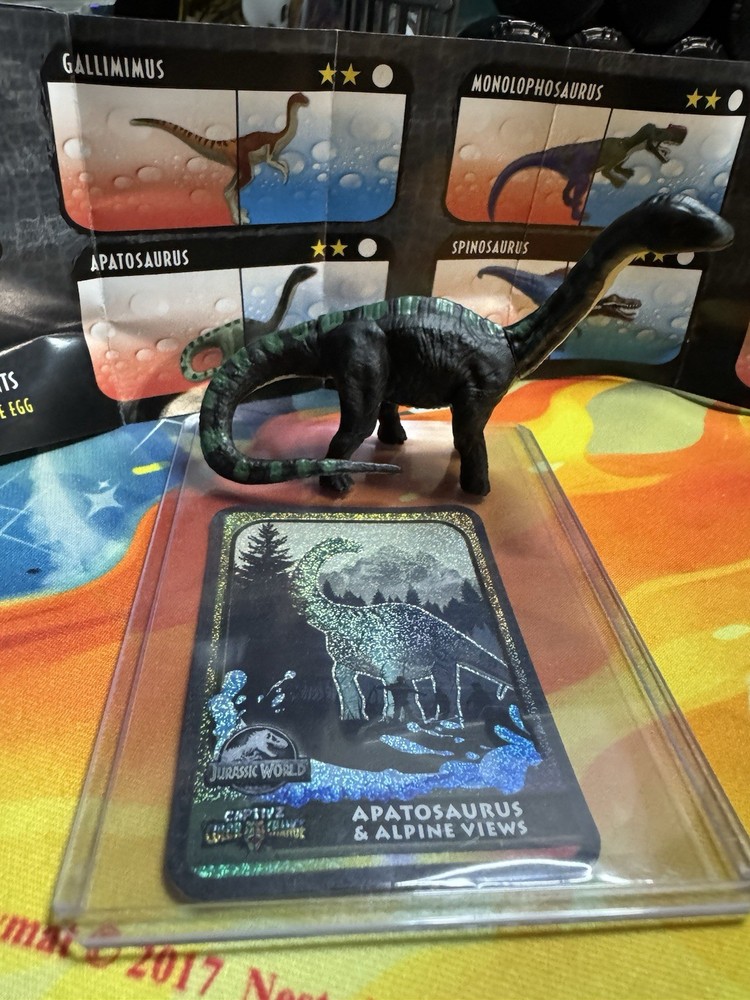 Captivz Jurassic World Apatosaurus (Color Change) + Card
