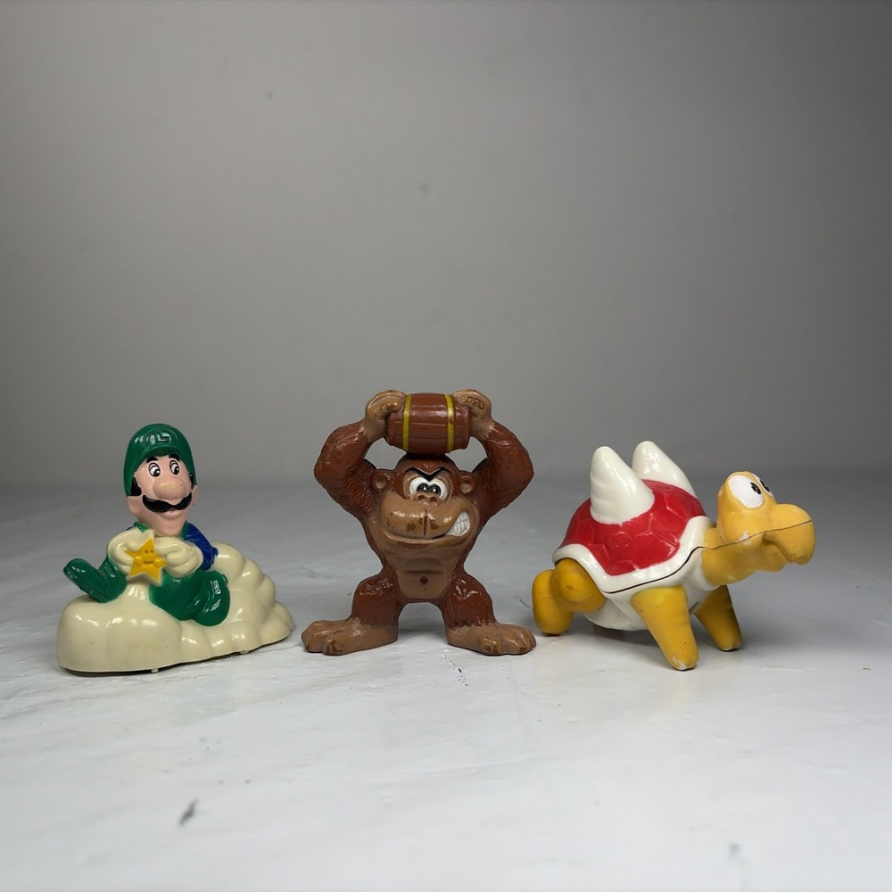 1982 Coleco Donkey Kong + 1989 Luigi + Paratroopa Nintendo Action Figure Lot