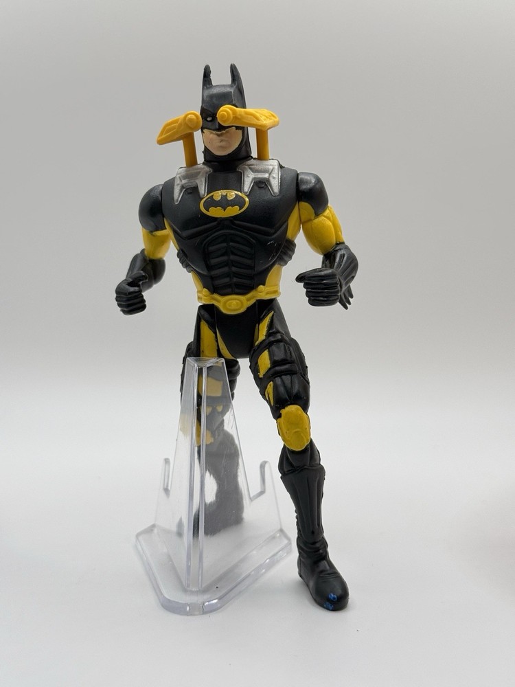 DC Comics Batman 4″ Figure Kenner Yellow Black Suit No Cape Vintage