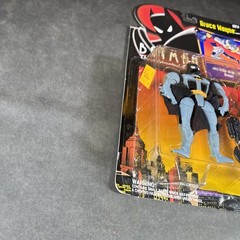 BRUCE WAYNE ACTION FIGURE KENNER NEW VINTAGE SNAP ON ARMOR ANIMATED BATMAN