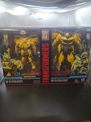 Hasbro E4688 Transformers Studio Series 24 & 25 Deluxe Class BUMBLEBEE Pack of 2