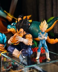 Dragon Ball Goku Vegeta Burger Figure GK Anime Statue Collectible Desk Decor