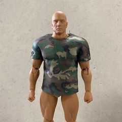 SU-TL-CAM: Fabric Green Camo T-Shirt for 6″ ~ 7″ Muscular body