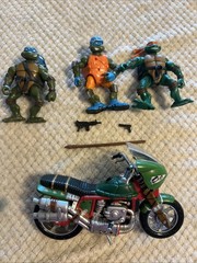Lot Of 3 Vintage Playmates TMNT Ninja Turtles Action Figures & Motorcycle 2002