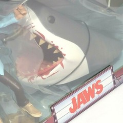 NECA Toony Terrors JAWS & Quint Figure 2-Pack