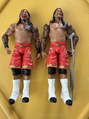 WWE Jimmy Uso & Jey Uso Series 32 Tag Team Samoan Fatu Bloodline with 1 Crutch