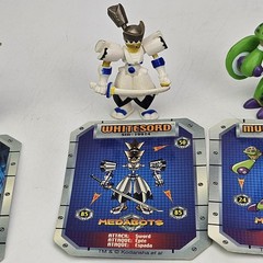Medabots Action Figure Lot 7 Hasbro Takara Tomy 2.5” Mini Figures With Cards