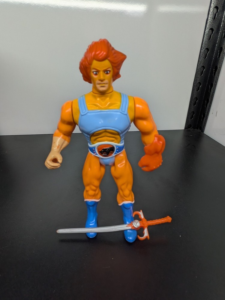 1985 LJN Thundercats Lion-o Orange Hair sword and claw included