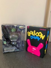 2 KIDROBOT DUNNY KRAK 8″ PLASMA STONE EDITION and LIGHT BLUE CYAN BALLOON 8″ 