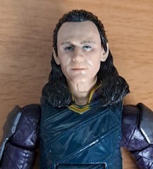 Marvel Legends Loki 6″ Action Figure BAF Gladiator Hulk Ragnarok Missing Horn