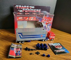 Vintage 1984 Hasbro TRANSFORMERS G1 Optimus Prime MIB Figure GENERATION ONE READ