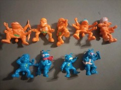 Army Ants Figures – 9 Vintage Lot Orange Blue, Hasbro. Do not have rubber Butts