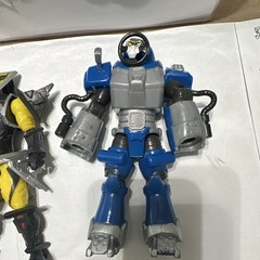 Power Rangers Chap Mei Lot (3) Blue/Gray Robot, Yellow/Black Alien & Shark 2018
