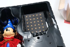 Herocross Disney Sorcerer Mickey and the Magic Broom Hybrid Metal Figuration 009
