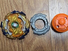 Hasbro Beyblade Burst Rise Hypersphere Wizard Fafnir F5