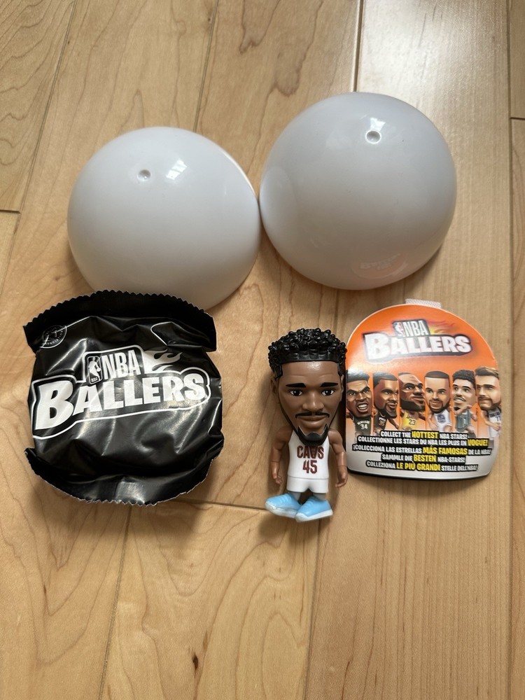 Zuru 5 Surprise NBA Ballers Cavaliers Donovan Mitchell Mini Figure White Jersey
