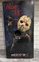 Mezco Friday The 13th Jason Voorhees Mega Scale With Sound