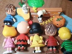 Peanuts Action Figure Lot Charlie Brown Kite Eating Tree Woodstock 2002 PVC