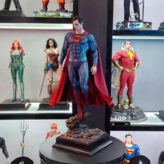 High-Quality Handmade Superman GK Statue – Perfect Justice League Gift