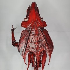 2015 NECA Aliens Genocide Ultra Deluxe Series 15″ Red Queen Mother Figure