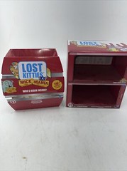 lOST KITTIES SERIES 3 STORE DISPLAY Hasbro Display Only.
