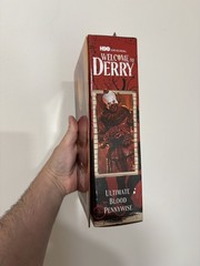 NEW RARE NECA ULTIMATE BLOOD PENNYWISE 7″ Welcome to Derry IT In Hand Look!!