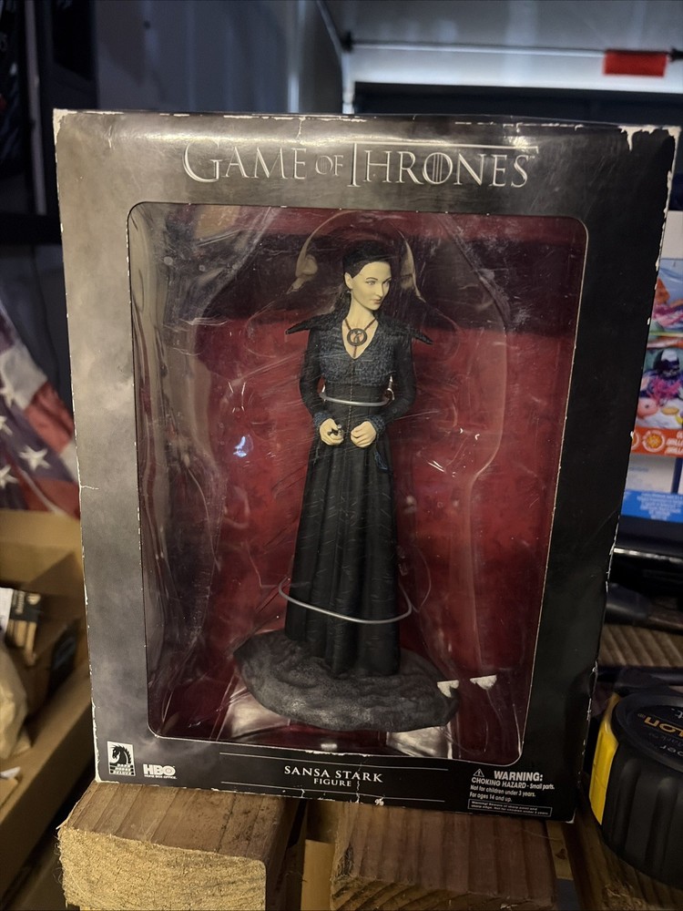 Game of Thrones Sansa Stark Deluxe Action Figure (never opened box little rough)
