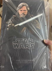 New Hot Toys MMS458 Star Wars The Last Jedi Luke Skywalker Mark Hamill in stock