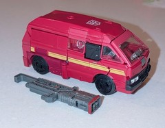 Transformers Earthrise War For Cybertron Ironhide Deluxe generations