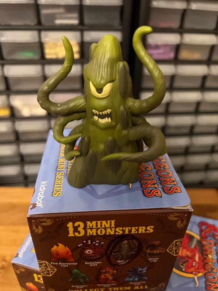 Kidrobot Dungeons & Dragons Series 1 – ROPER – 3 in 24 – Vinyl