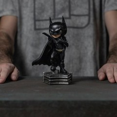 Iron Studios Batman Batman Forever MiniCo Statue DC Comics 5.9” Collectible