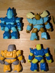 Battle Beasts 4 Complete Figures Lot #23 Horse #33 Moose #34 Chameleon 37 Walrus
