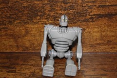 The Iron Giant 4.25″ Robot Toy RARE 1999 Warner Bros VHS Promo Action Figure