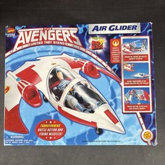 AVENGERS UNITED THEY STAND AIR GLIDER TOY BIZ VEHICLE ACTION FIGURE NEW