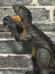 Jurassic World Scorpios Rex – Slash ‘N Battle – Camp Cretaceous Dino Escape