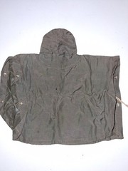 1960’s Hasbro GI JOE : GI Joe Command Post Rain Poncho (NM) Army Green