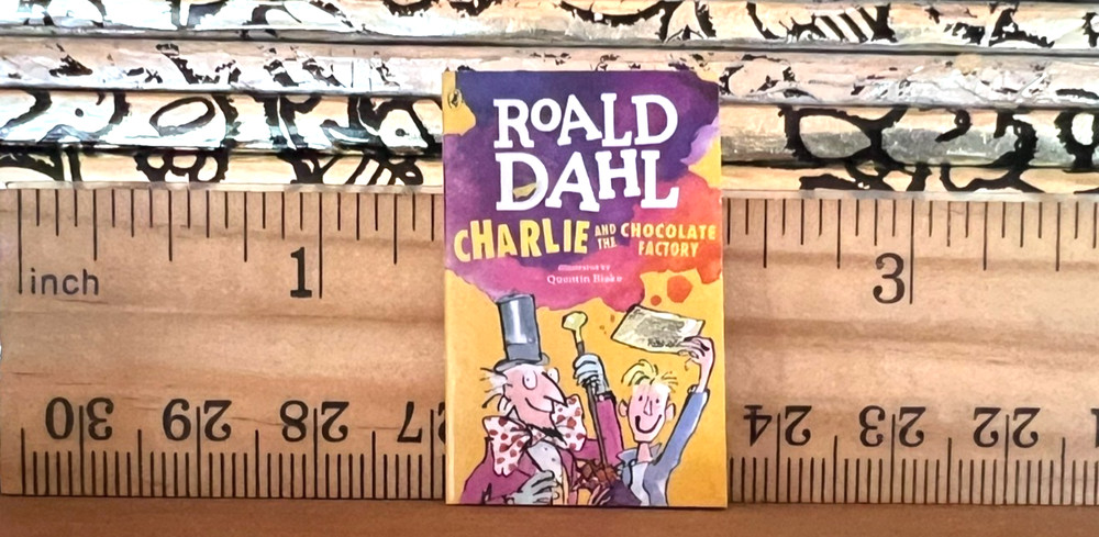 ZURU 5 Surprise Mini Brands BOOKS ~ ROALD DAHL CHARLIE and the CHOCOLATE FACTORY