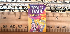 ZURU 5 Surprise Mini Brands BOOKS ~ ROALD DAHL CHARLIE and the CHOCOLATE FACTORY