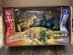Transformers Premium Finish BWVS-03 Cheetor vs. Waspinator
