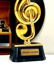 RARE Mini Brands Vinyl Really Works Golden Music Note Awards ￼￼