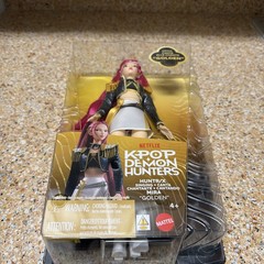 LICENSED ORIGINAL KPop Demon Hunters Huntrix Singing Mira Doll HUNTR/X