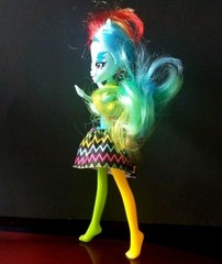 2012 Hasbro My Little Pony Equestria Girls Rainbow Dash Doll